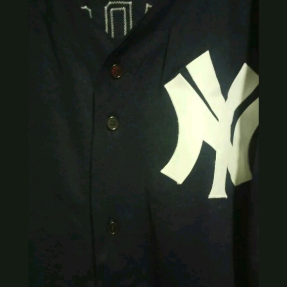 NY Yankees AARON JUDGE Signed Jersey With COA - Picture 3 of 8